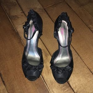 Black Heels Size 8
